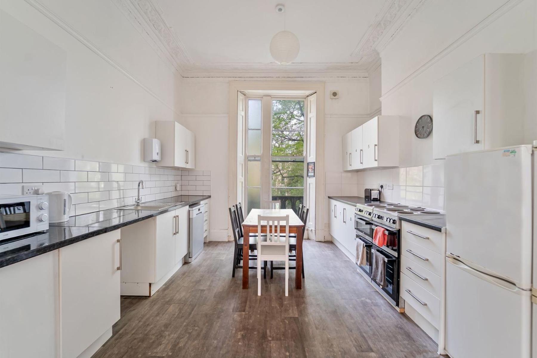 Gasthof St Paul's Road Townhouse - By Clifton Short Lets